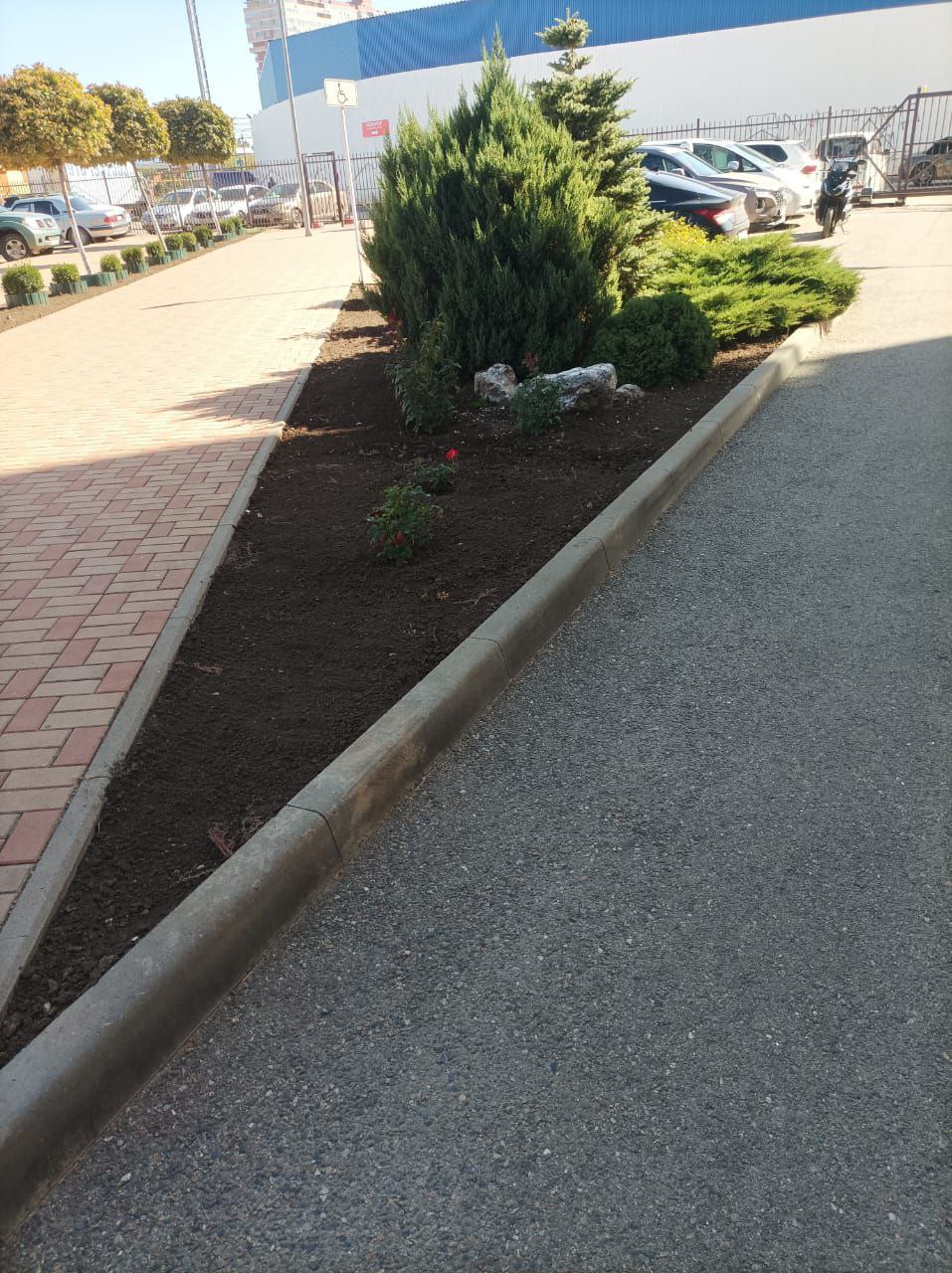 Очистка козырьков на Есаульской 57