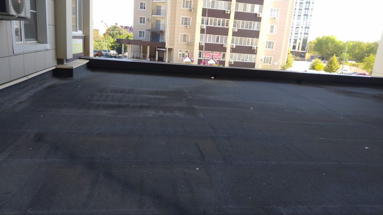 Чистка козырьков на Агрономической 2/5